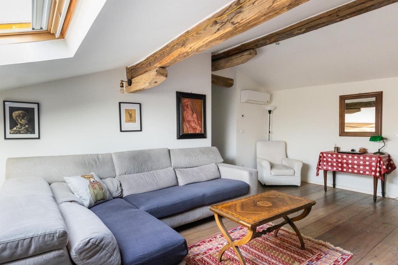 Italy Prestigious Historical Attic In Bologna Apartment Bagian luar foto