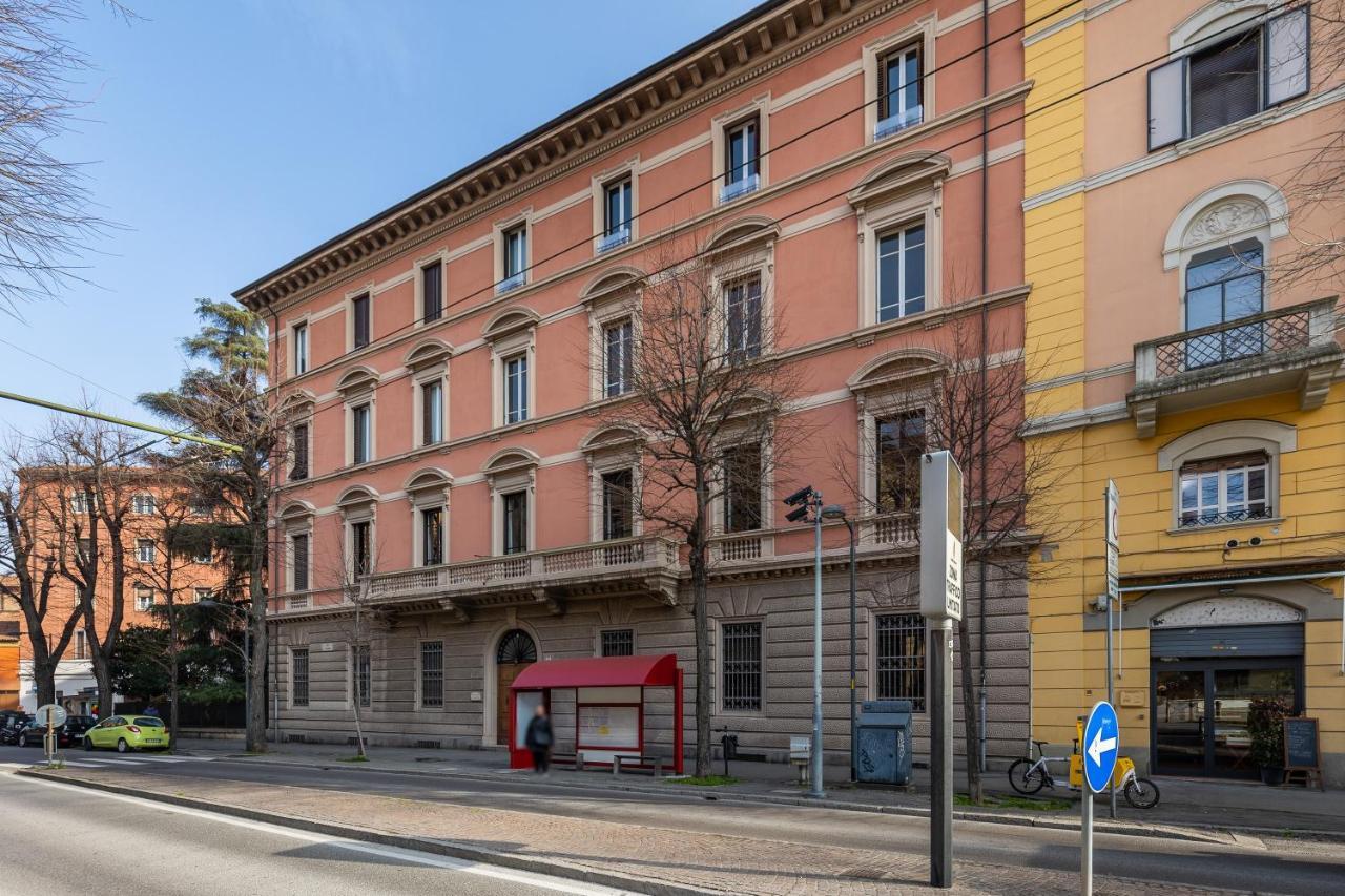 Italy Prestigious Historical Attic In Bologna Apartment Bagian luar foto